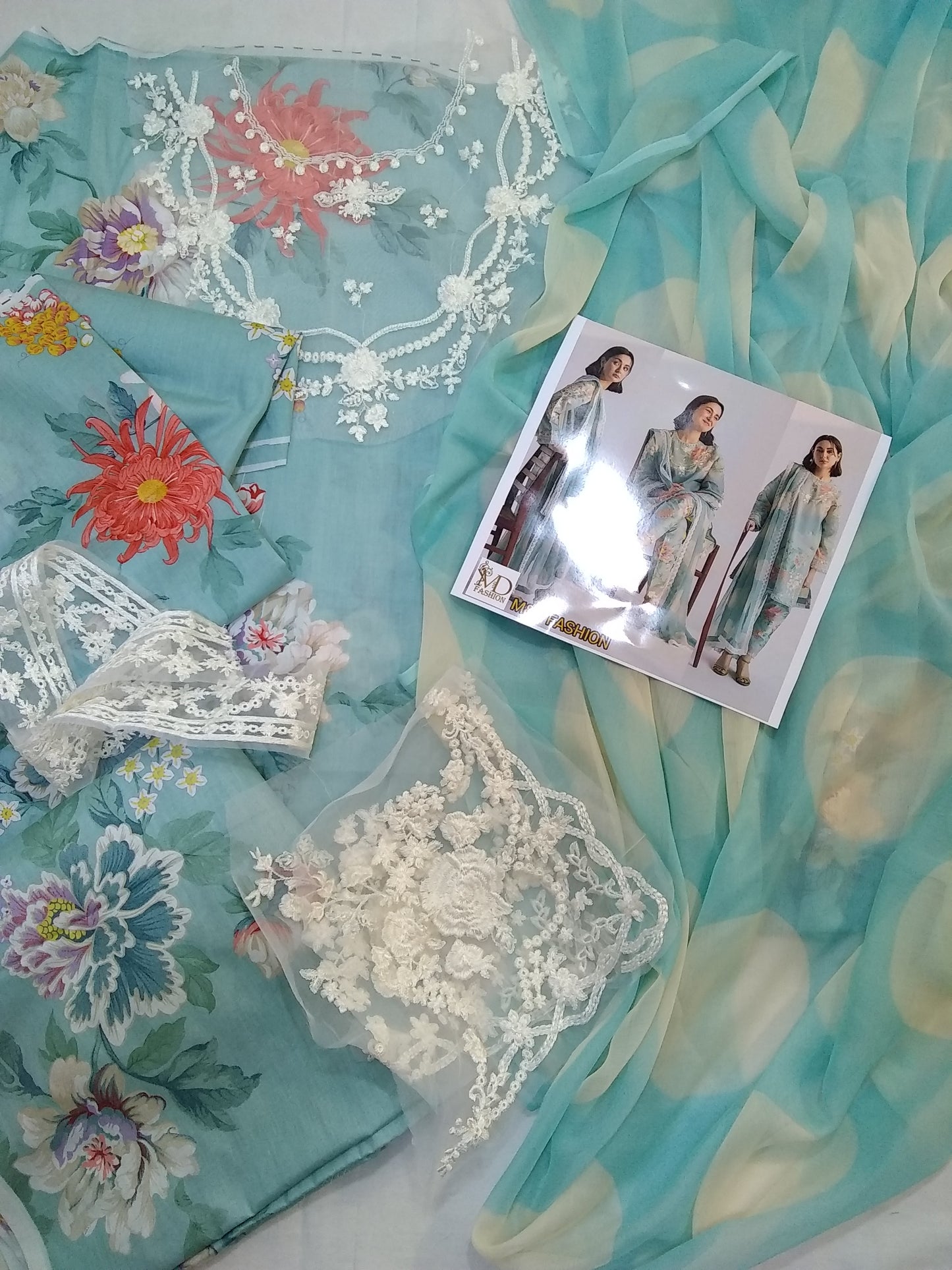Coco by Zara Shahjahan lawn with chiffon duppata