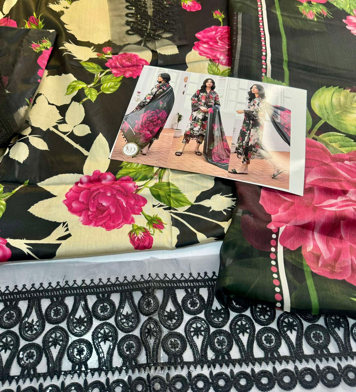 Baroque Floral black Lawn