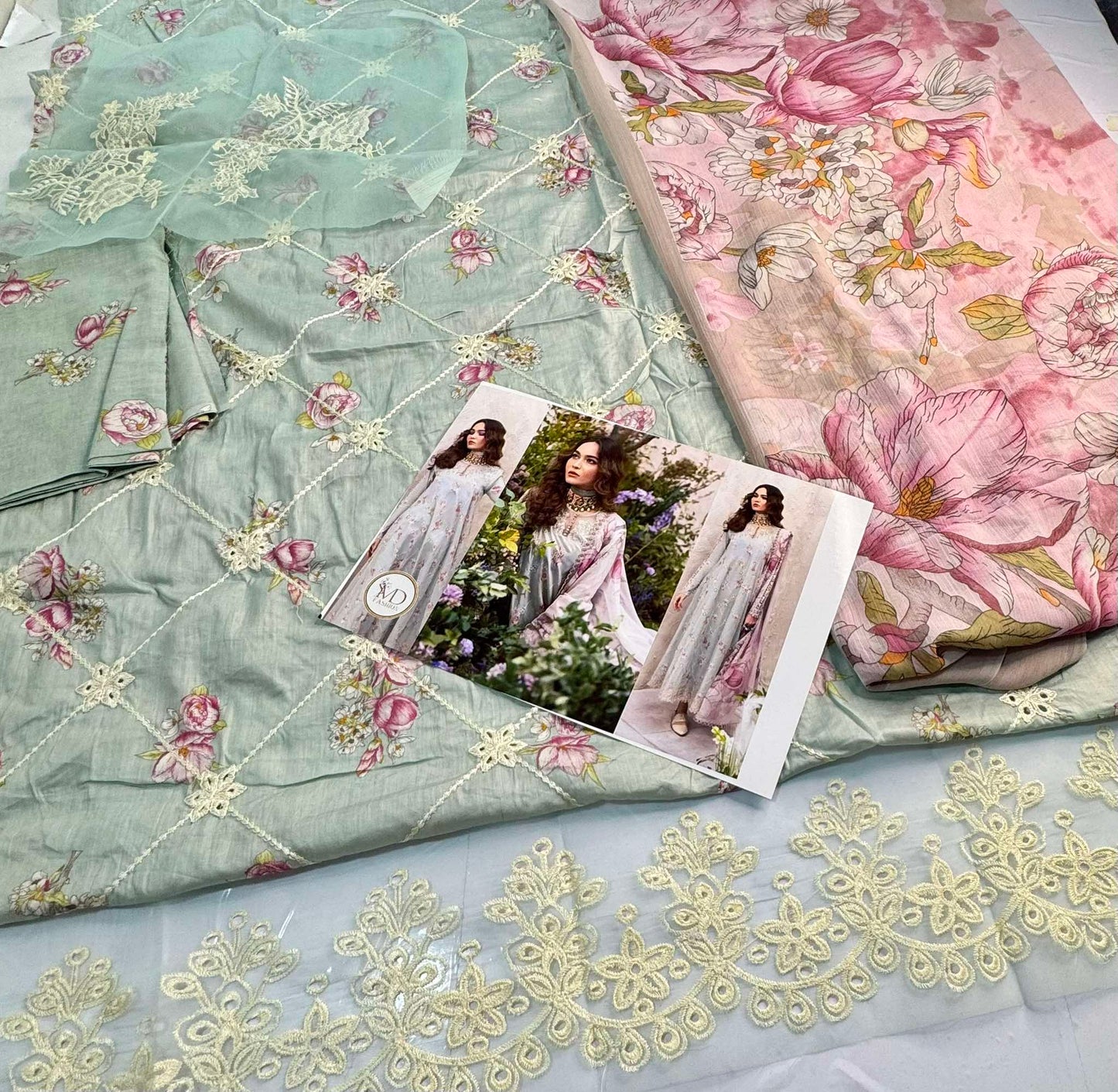 Iznik DL 10 lawn chikenkari dress